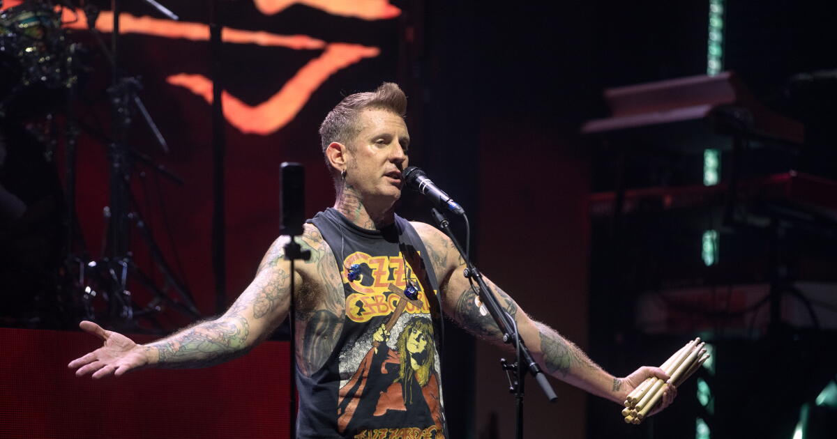 The ghost of Brent Hinds haunts Mastodon’s emotional Hollywood Palladium show