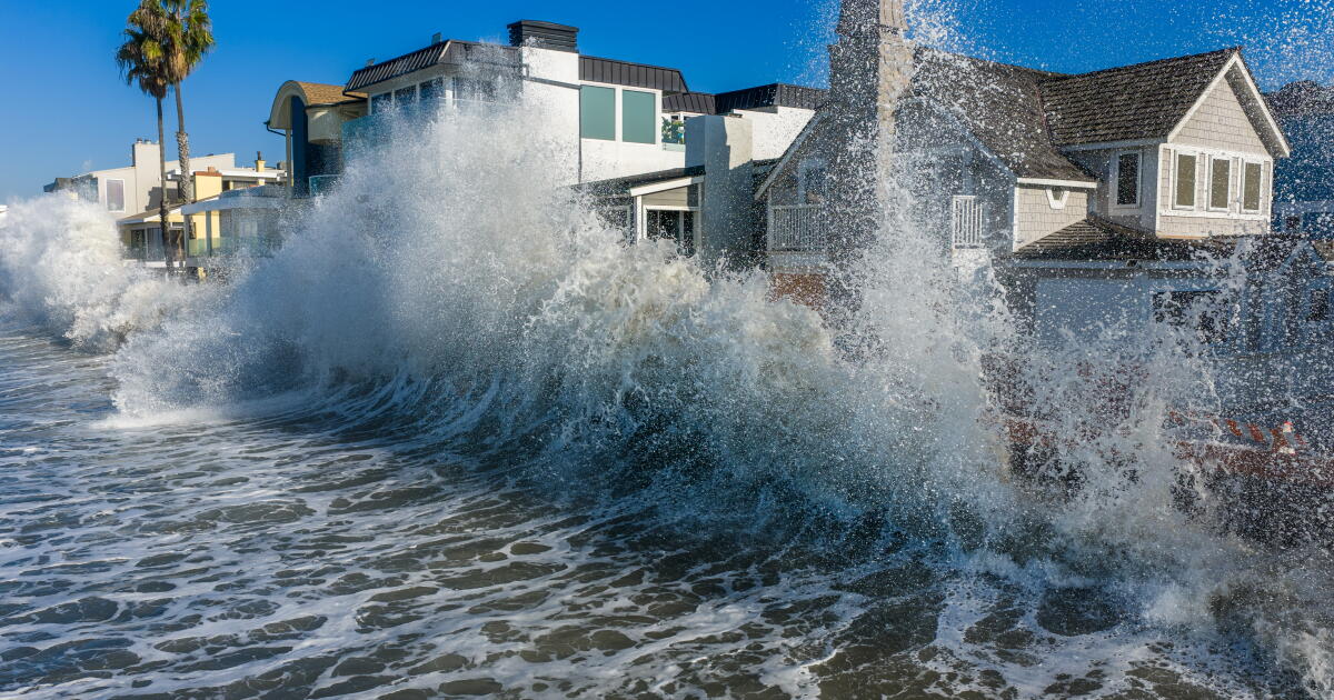 SoCal coast flooded as Tropical Storm Rachel makes its approach