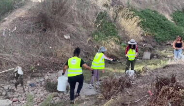 San Diego neighbors clear storm drains to prepare for El Niño winter