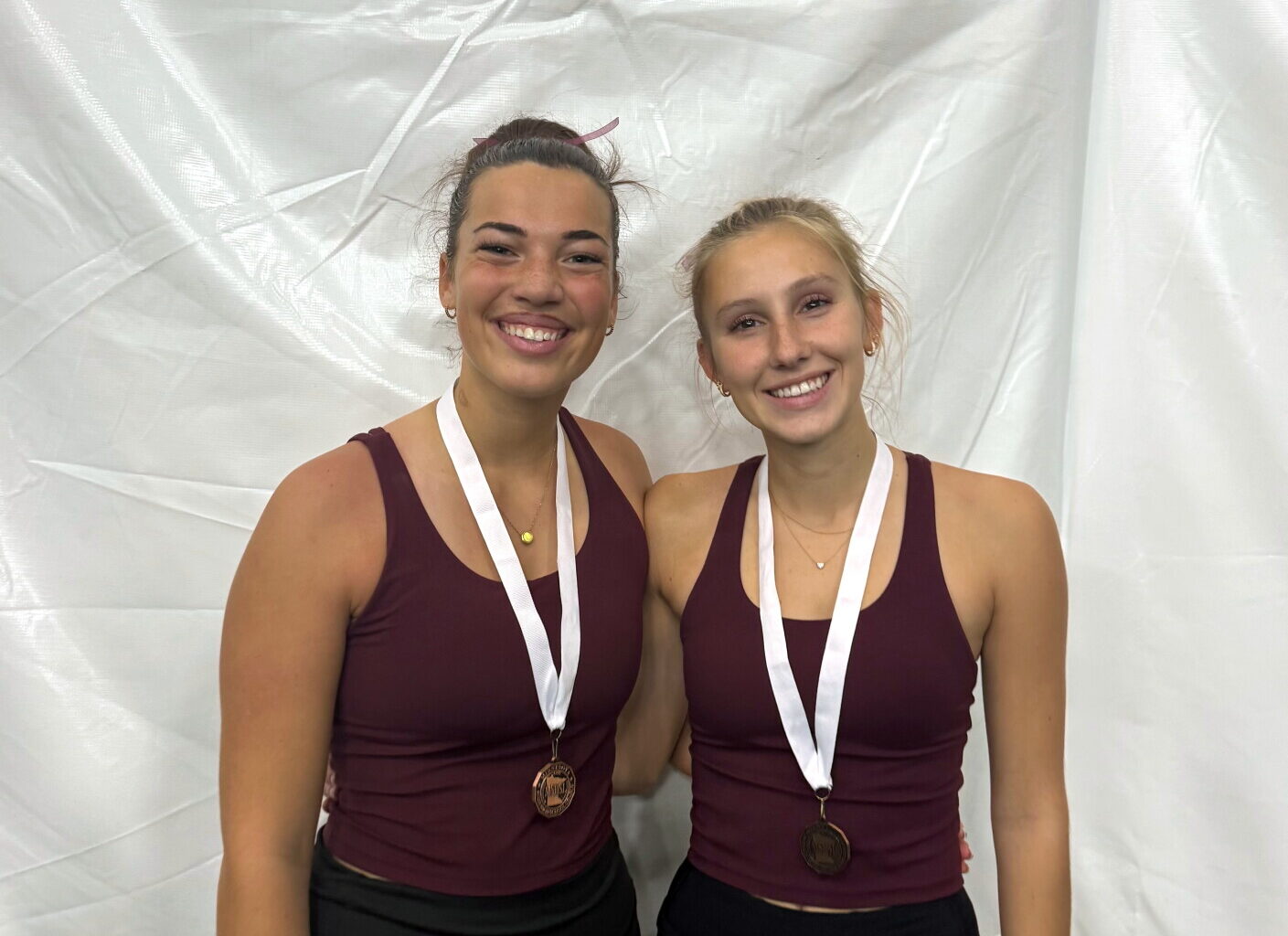 Lilly Caron, Liz Peterson take 3rd in Section 8-3A doubles tournament