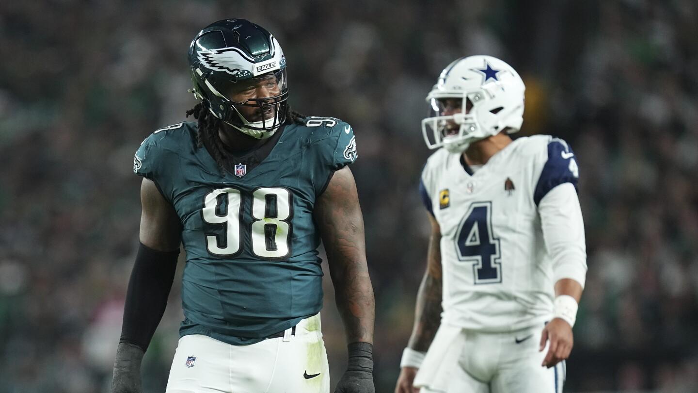 Jalen Carter, Riq Woolen decline to speak to reporters after loss to Cowboys