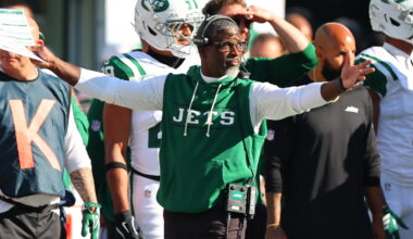 Aaron Glenn defends not using timeouts after saying he should have on Sunday