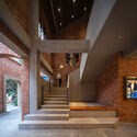 © Yilong Zhao Yanqing Li Commercial Renovation / Mix Architecture - Image 4 of 41