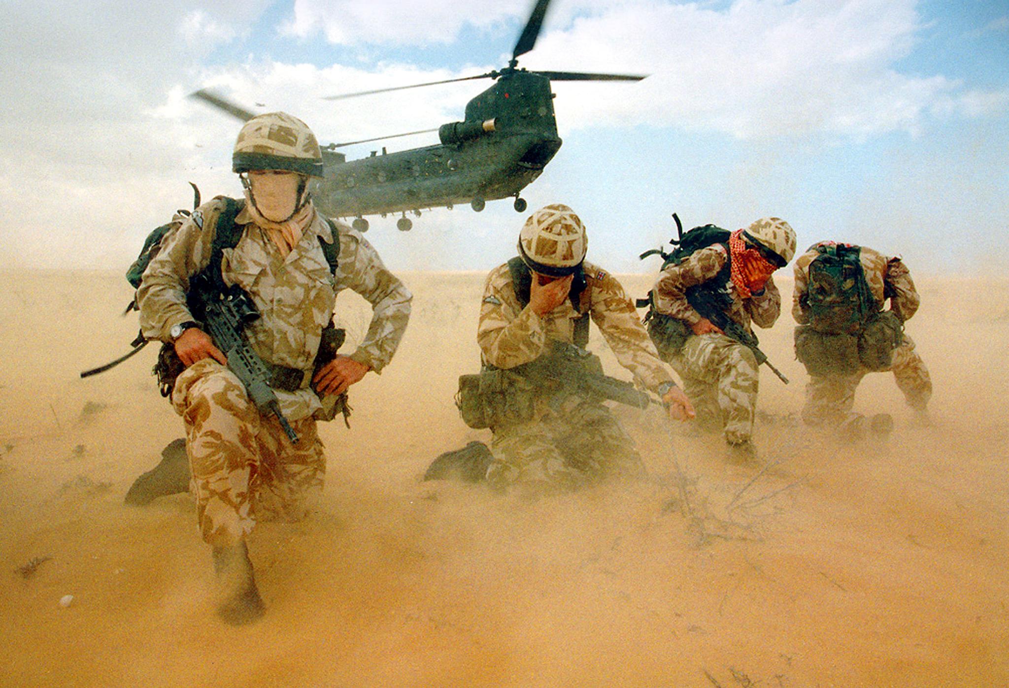British soldiers in the Egyptian desert during war games.