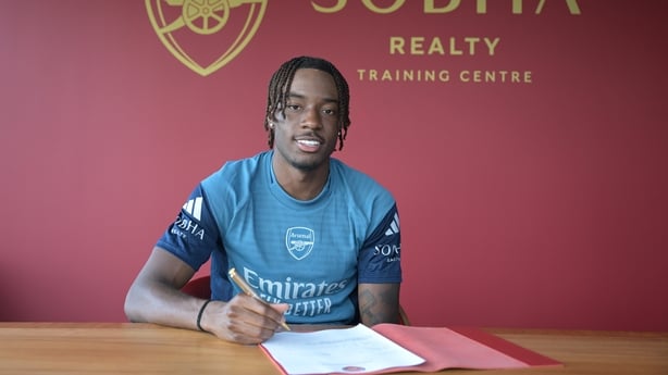 LONDON COLNEY, ENGLAND - JULY 18: Arsenal unveil new signing Noni Madueke at Sobha Realty Training Centre on July 18, 2025 in London Colney, England. (Photo by Stuart MacFarlane/Arsenal FC via Getty Images)