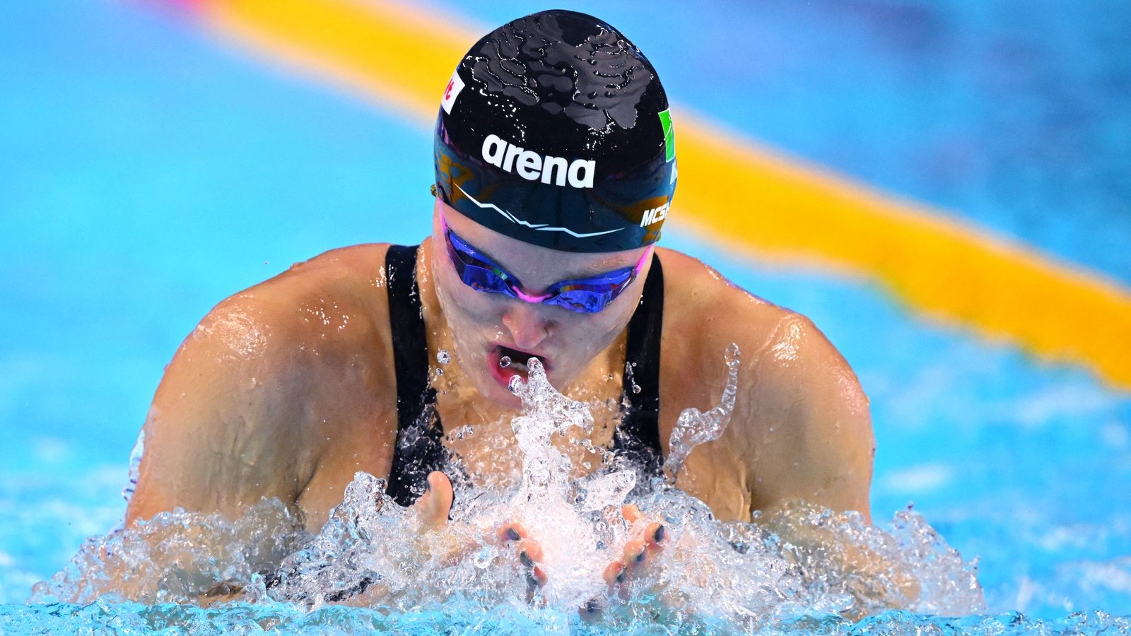 McSharry makes a major impression in heats at Worlds