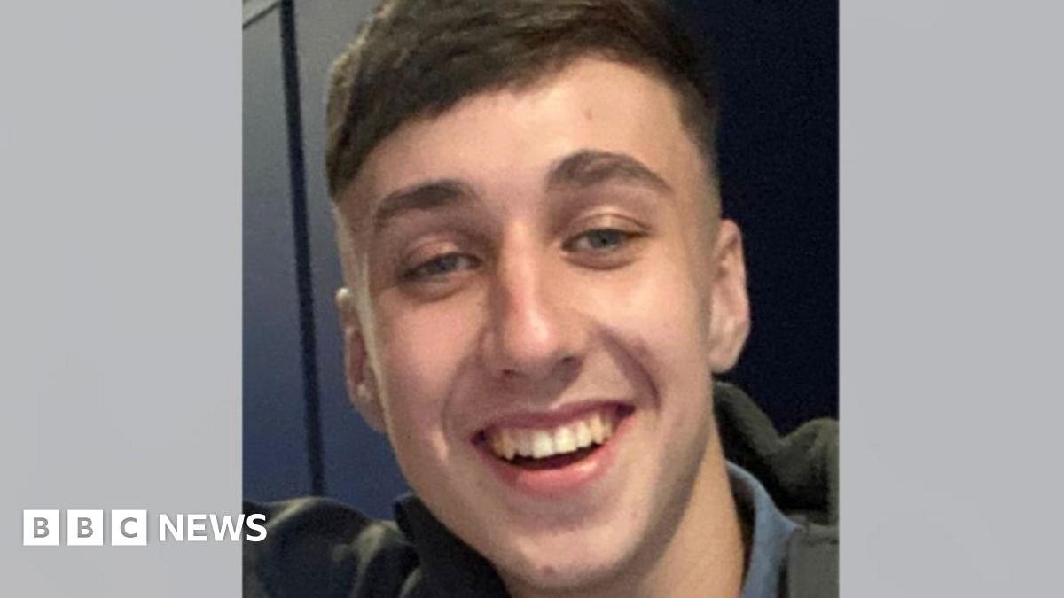 Jay Slater: Friend details last night out before teenager went missing in Tenerife