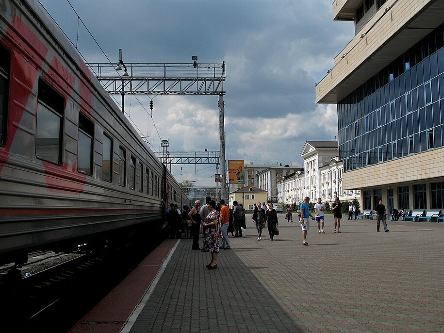 Ukrainian attacks target Moscow, train system in Rostov