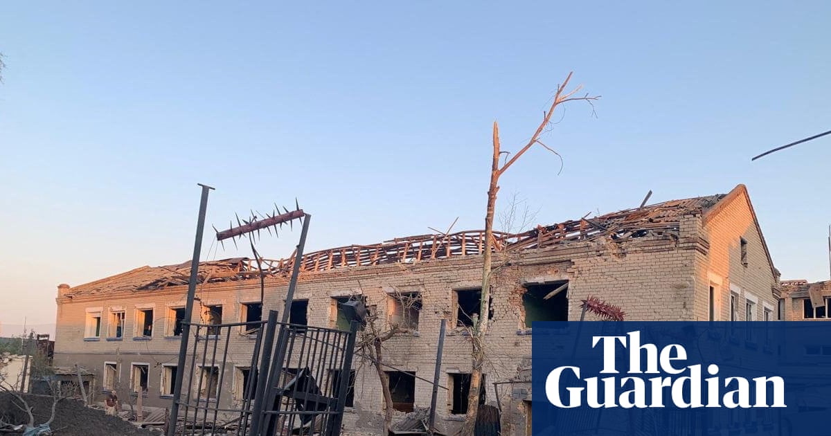Overnight strikes on Ukraine kill 25 as Trump sets Russia new truce deadline | Ukraine