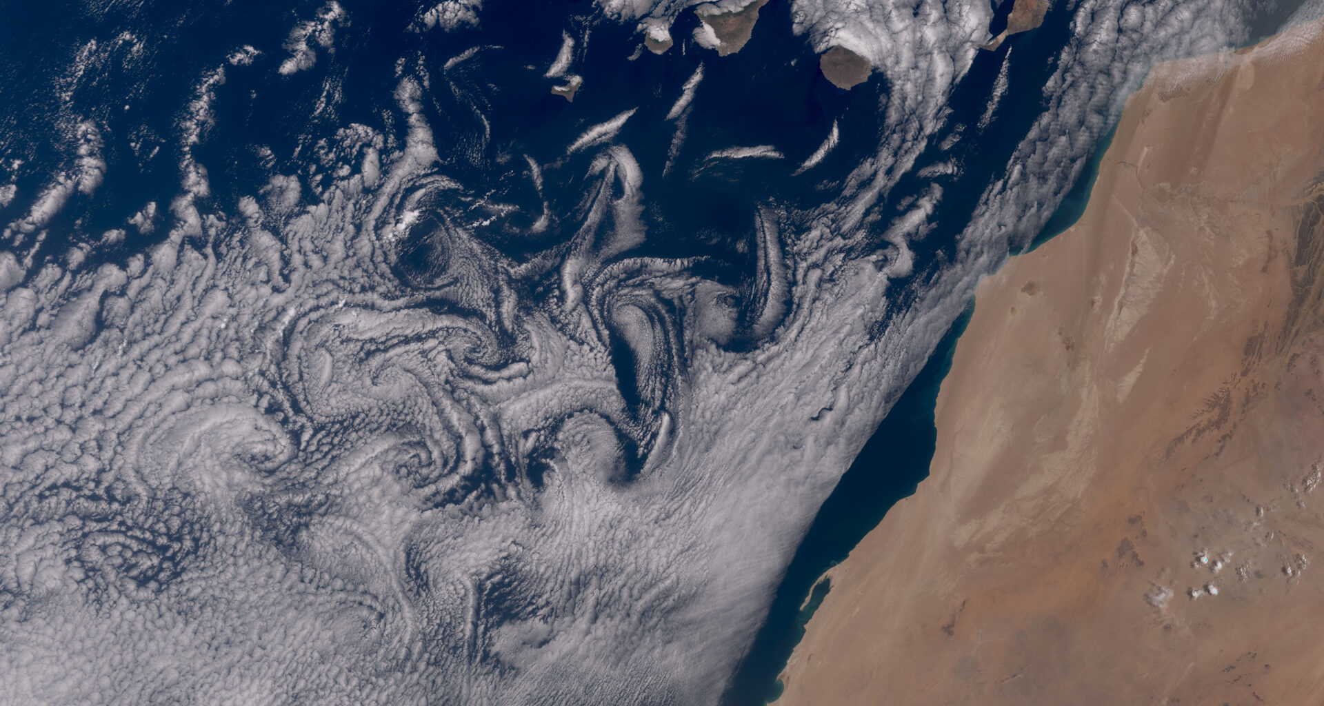 Cloud patterns near the Canary islands