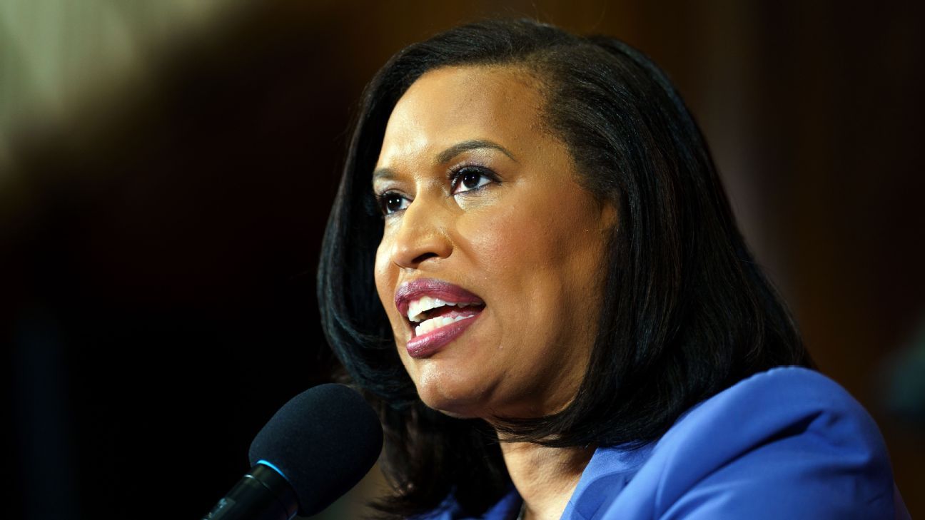 D.C. mayor 'focused' on Commanders stadium deal despite Trump threats