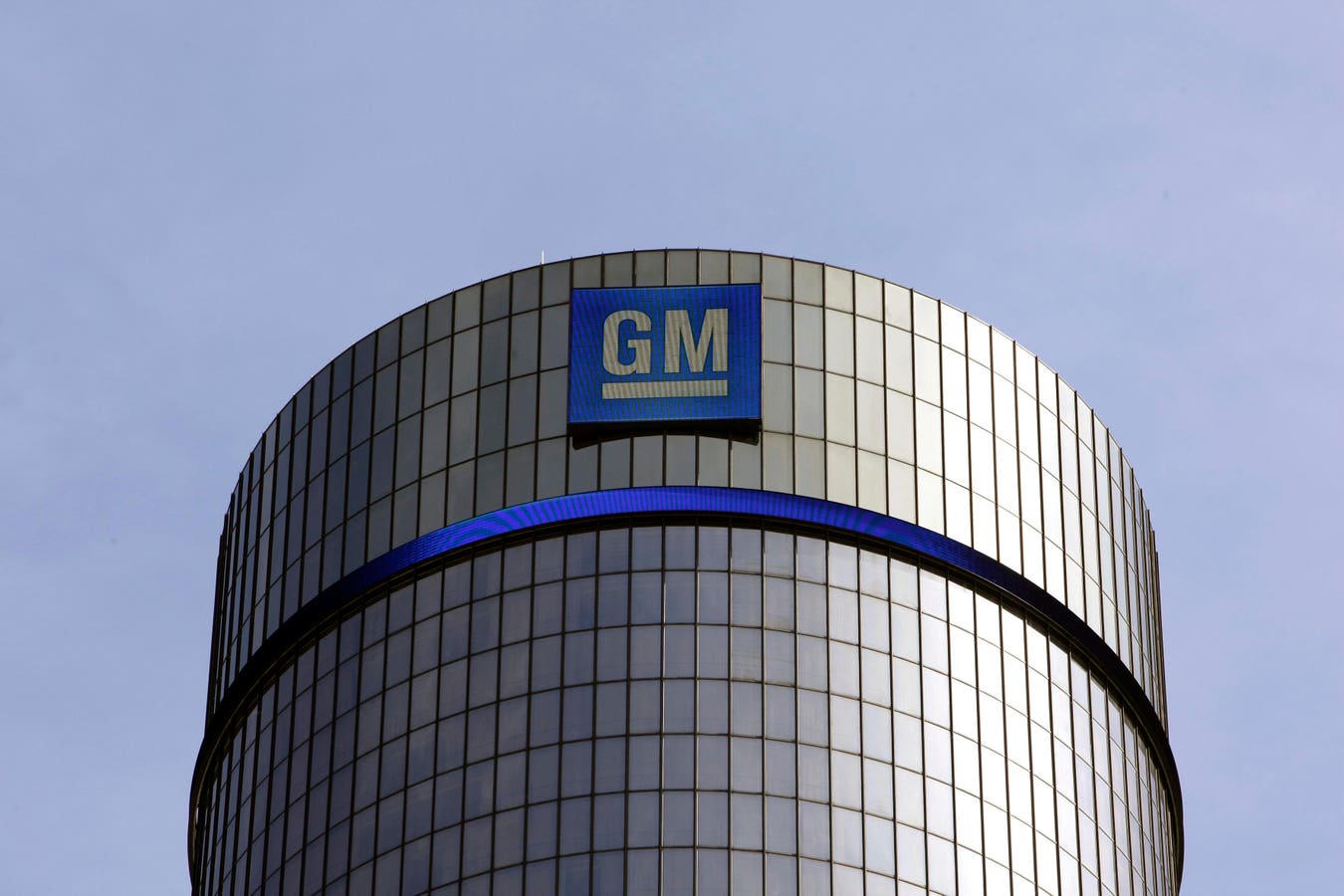 General Motors Earnings Drop $1.1 Billion Because Of Tariffs, Company Says