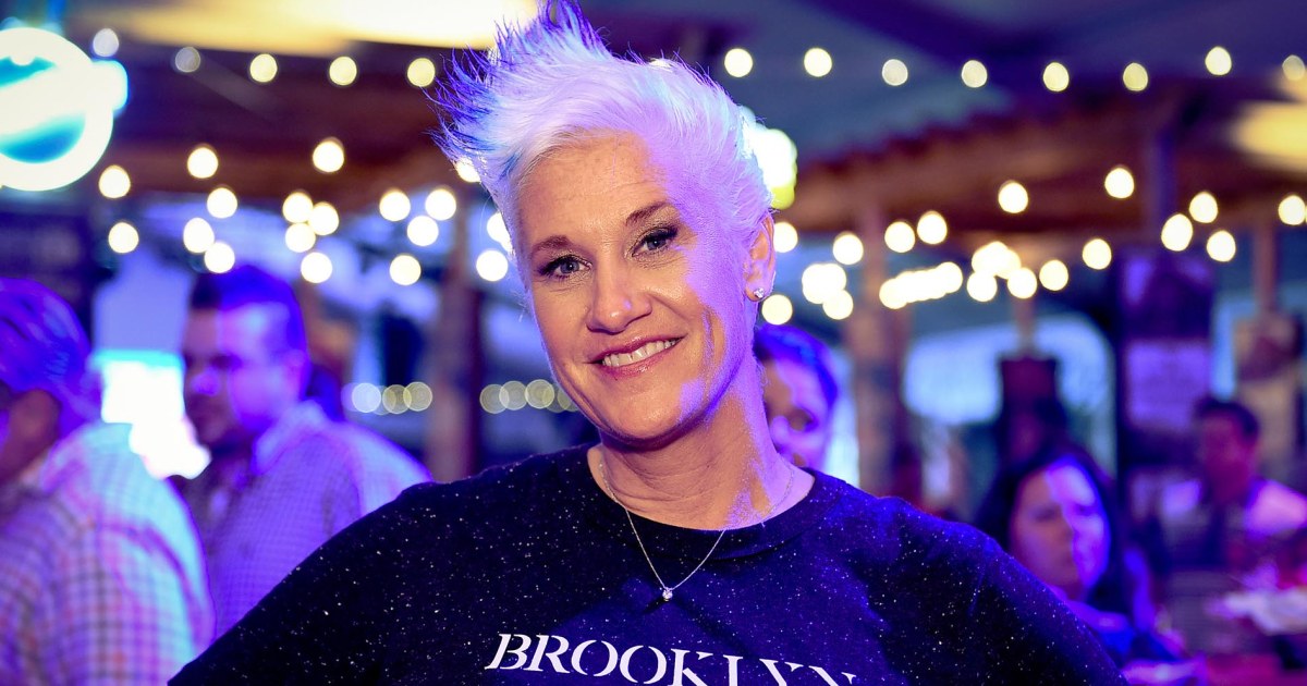 Food Network star Anne Burrell died by suicide, medical examiner determines