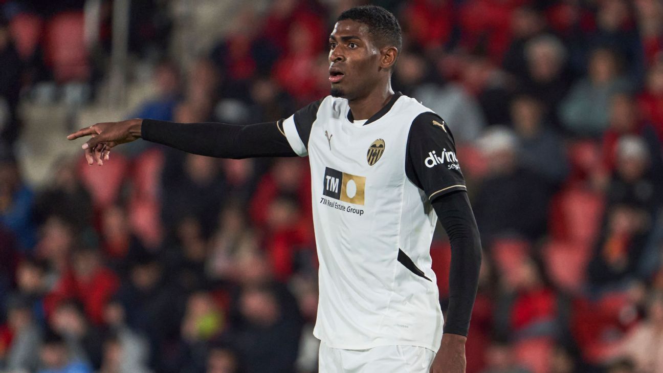 Arsenal transfers: Cristhian Mosquera joins from Valencia