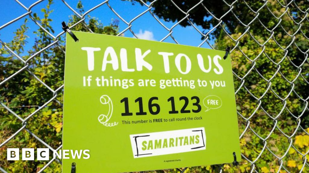 Samaritans to close more than 100 branches