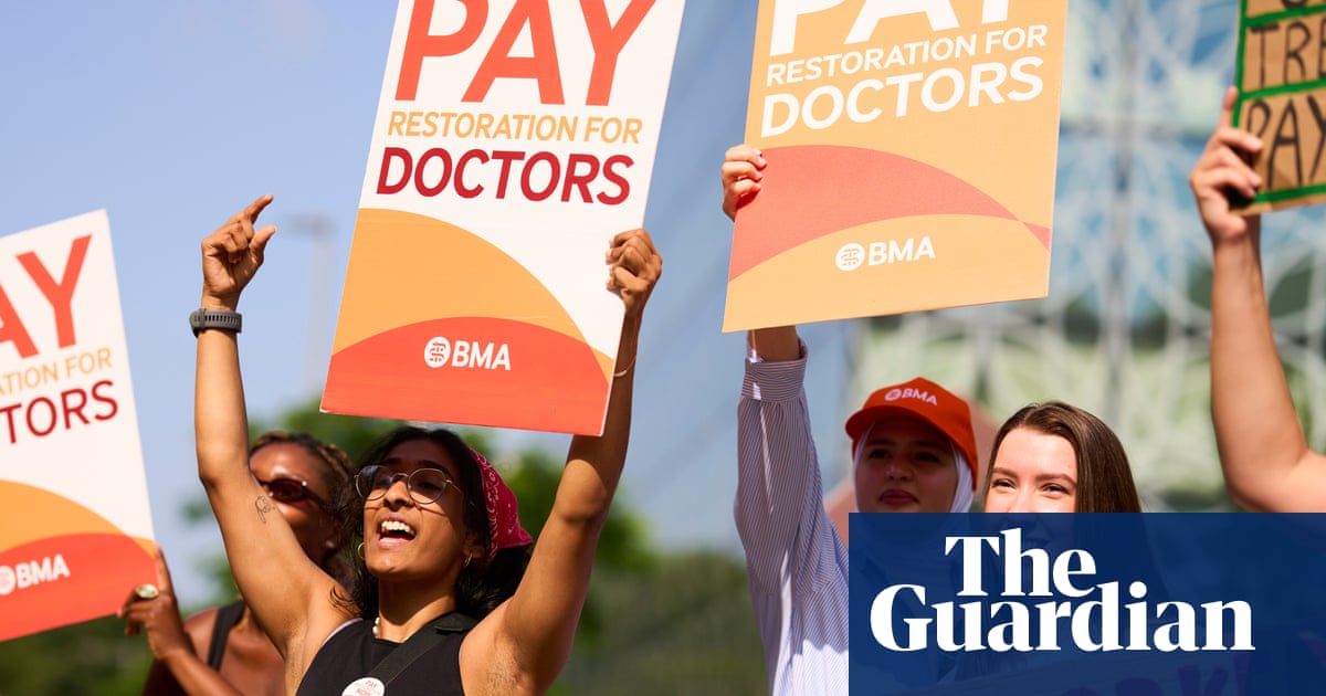 Fewer resident doctors thought to have gone on strike than in last year’s NHS stoppage | Doctors