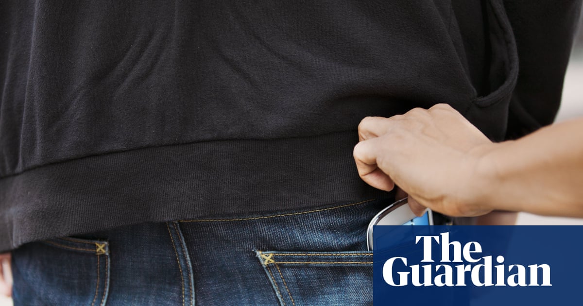 Two-fifths of mobile phone thefts in Europe happen in UK, shows insurance data | Mobile phones