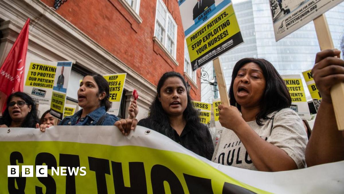 Nurses striking at Guy's & St Thomas' Hospital on 3 September 2024 in London, England.