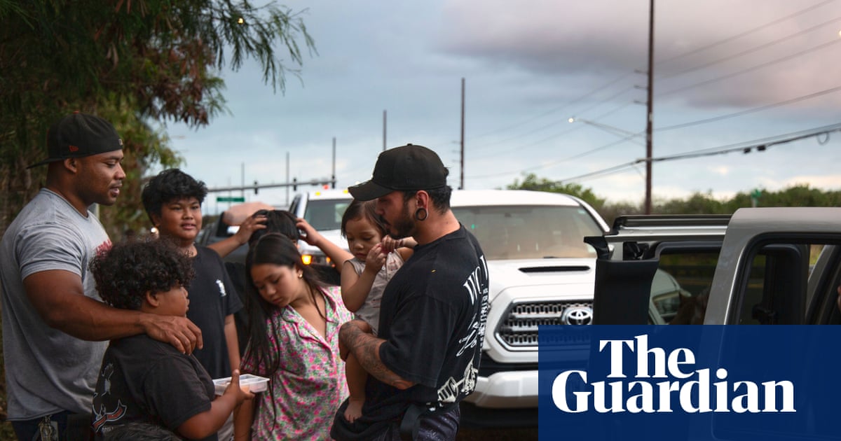 First Thing: Tsunami warnings across Pacific as first waves hit Hawaii after earthquake off Russia | US news