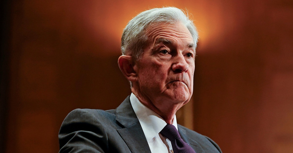 Two Trump appointees vote to cut rates as Fed holds steady