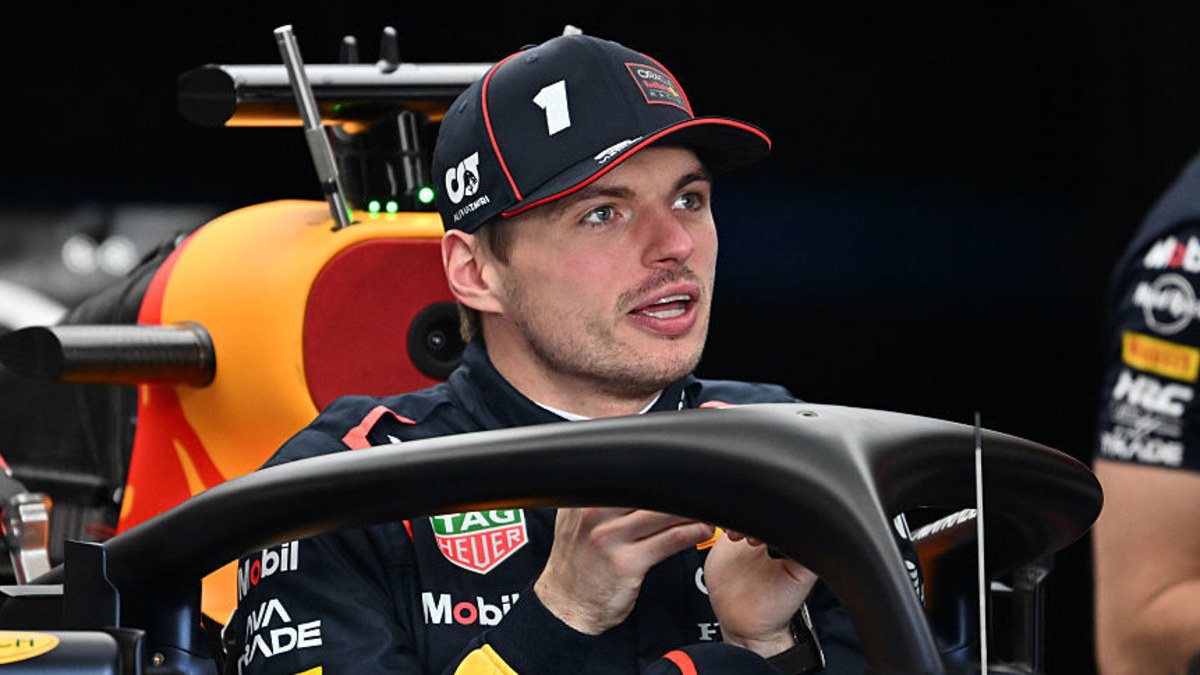 Max Verstappen re-commits to Red Bull amid Mercedes links