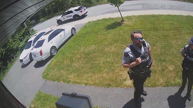 Video shows Mounties, looking for impaired driver, ask to speak to man killed last year