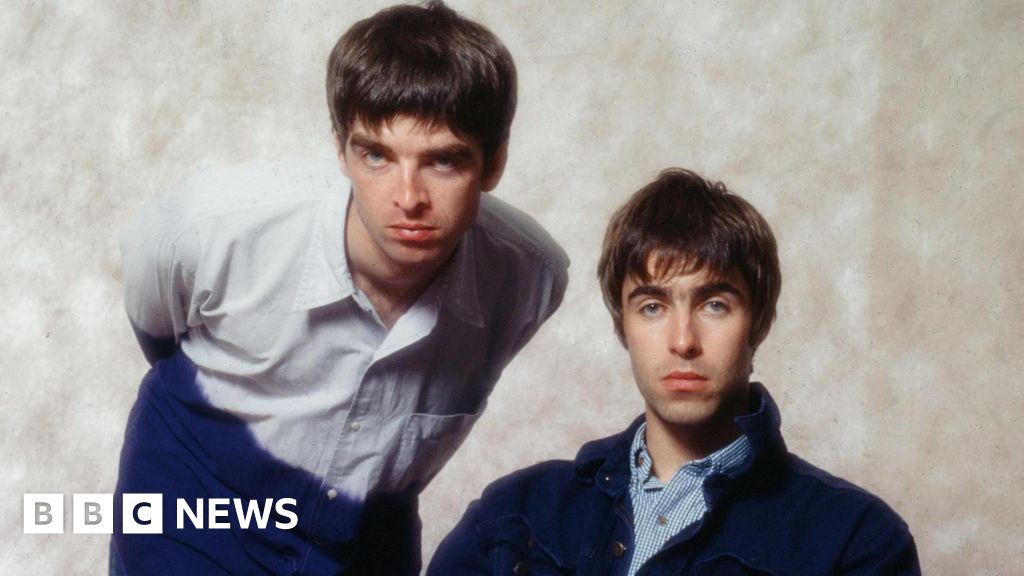 Oasis 'sounding huge' as comeback tour launches