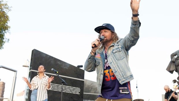 Permit revoked for MAGA musician's concert at Parks Canada site, but show will go on