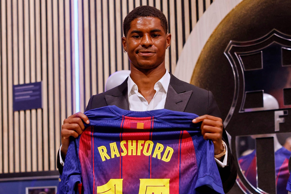 Marcus Rashford leaves Man United on loan to seal dream move to Barcelona