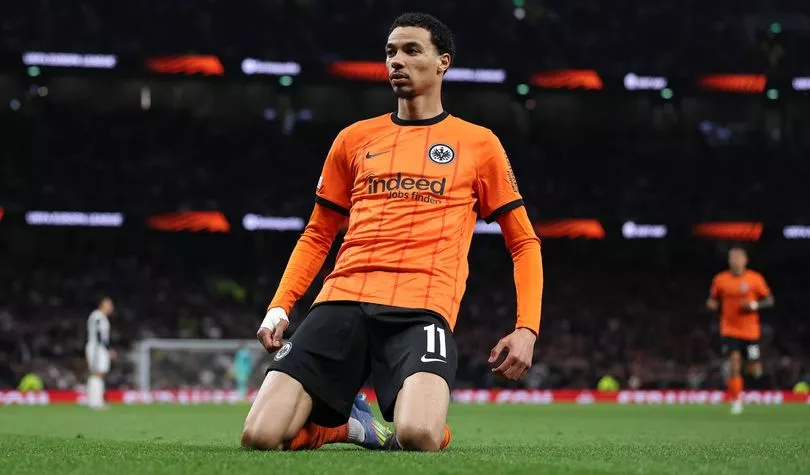 Liverpool sign Ekitike despite late Man Utd bid