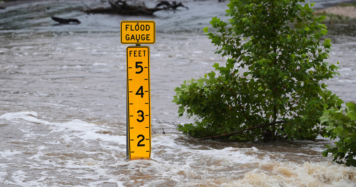 At least 20 girls missing from Texas summer camp after catastrophic floods