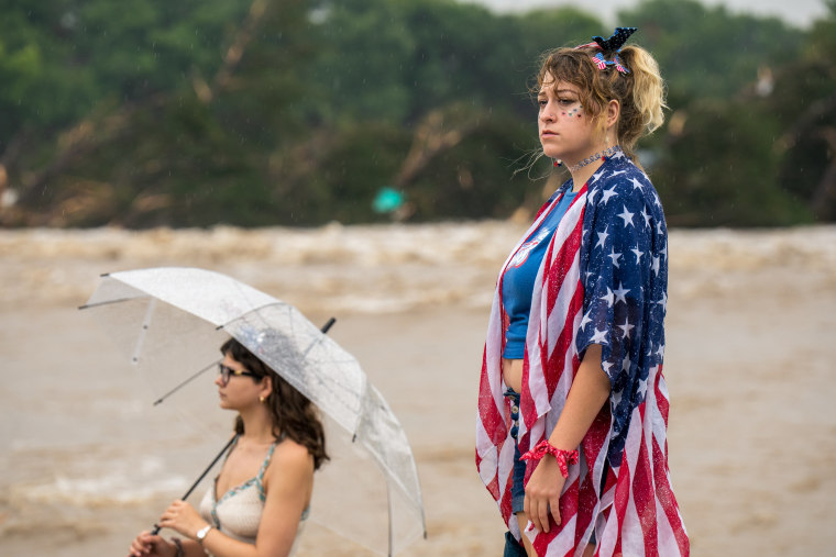 Image: Deaths Reported After Flooding In Texas Hill Country