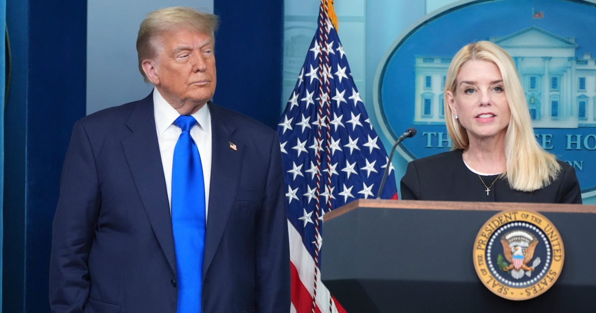 Trump posts support for embattled Attorney General Pam Bondi