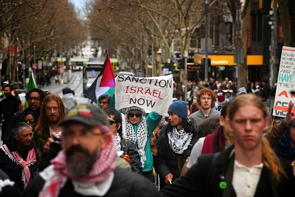 Pro-Palestine demonstrators in Melbourne on Sunday.