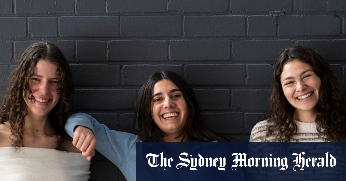 University courses where students struggle with social connection due to online learning