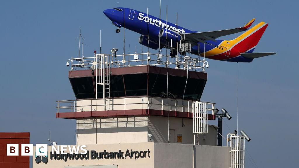 Southwest flight plummets, injuring flight attendants