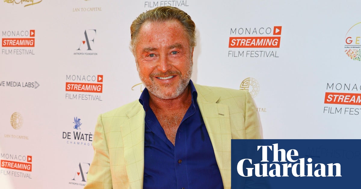 Riverdance star Michael Flatley to seek Irish presidency nomination | Michael Flatley