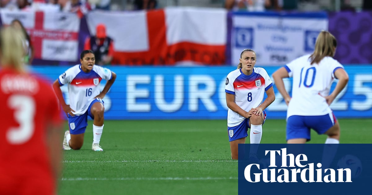 ‘It’s like clapping for the NHS’: Lionesses’ decision to stop taking the knee triggers debate | Race