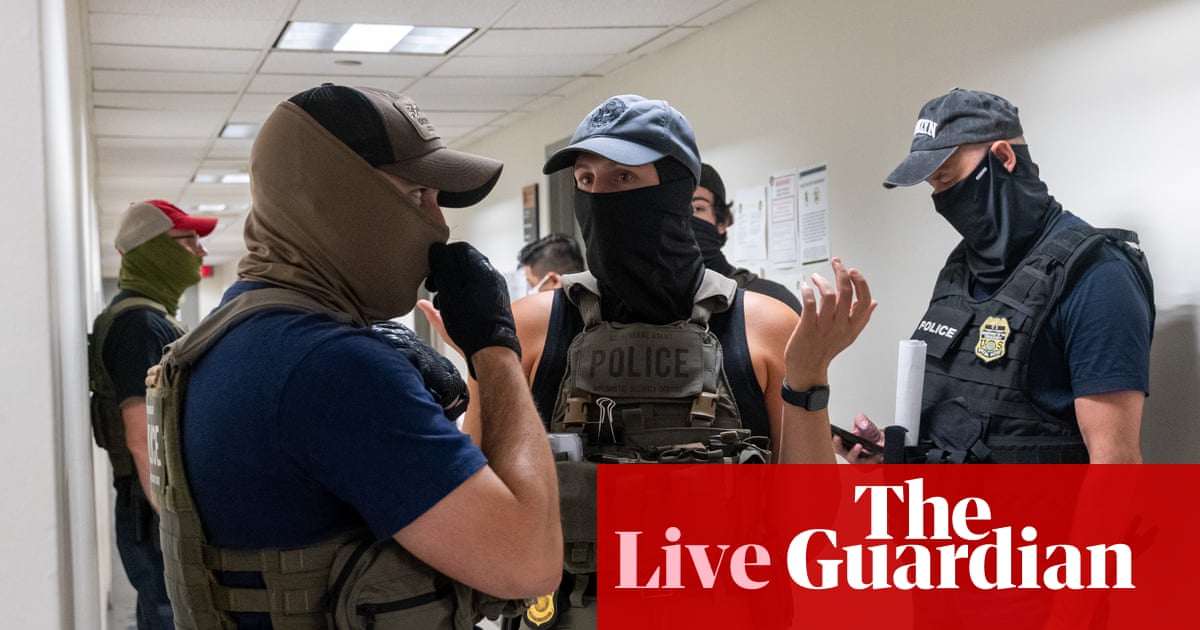 Ice officers to be allowed to continue wearing masks despite controversy – US politics live | US news