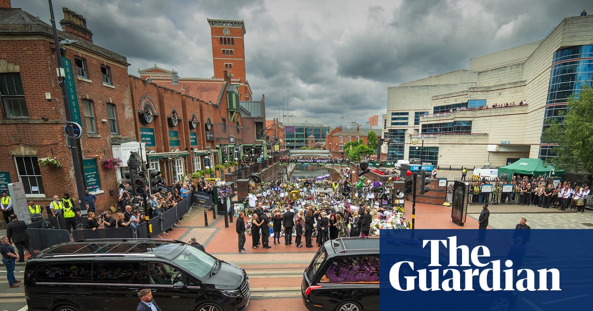 Fans line streets of Birmingham to say farewell to Ozzy Osbourne | Ozzy Osbourne