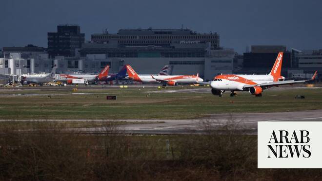 Police terror probe after man detained off Glasgow flight