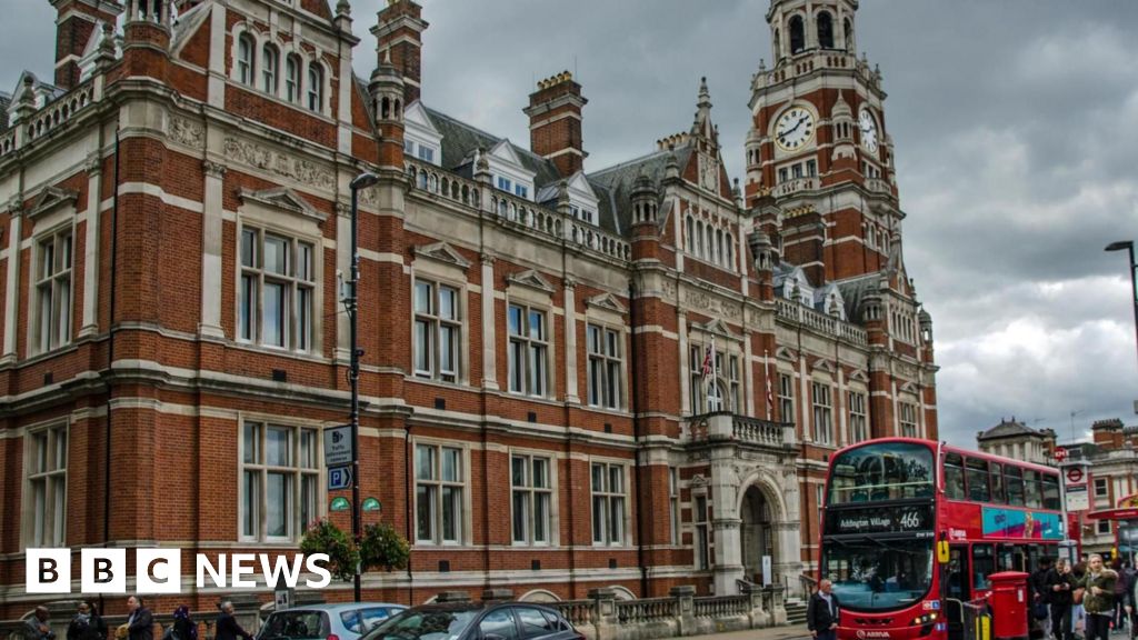 Minister sends team to 'take control' of Croydon council