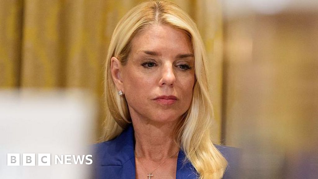 Donald Trump defends Pam Bondi over Jeffrey Epstein files