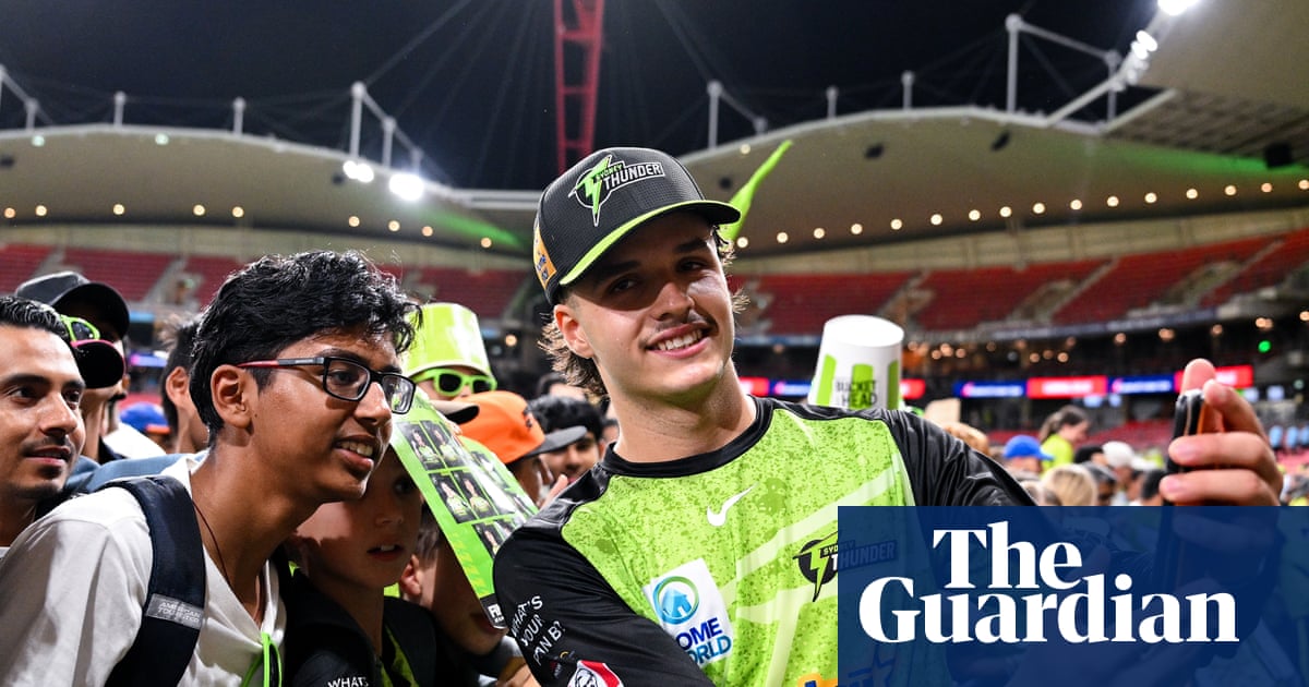 Cricket Australia’s mooted BBL sell-off pits big risk against megabucks reward | Big Bash League