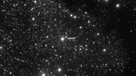 ESO/O. Hainaut ESO’s Very Large Telescope (VLT) has obtained new images of 3I/ATLAS, an interstellar object discovered last week. 
