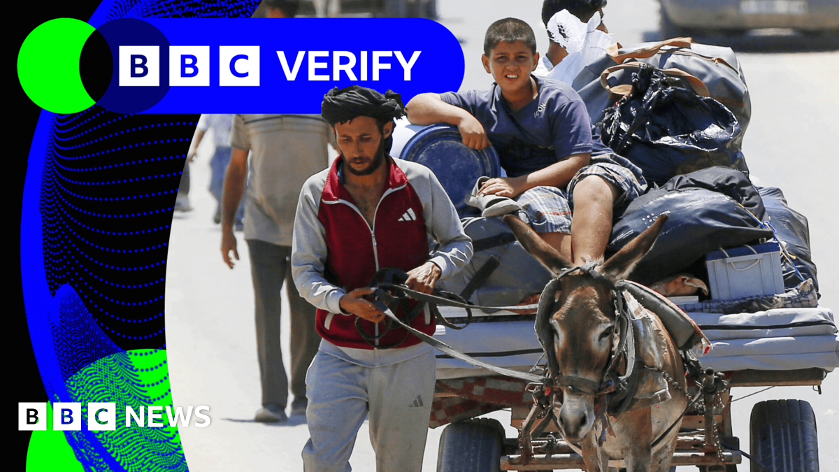 BBC Verify Live: Tracking Gaza evacuations as Israeli offensive starts