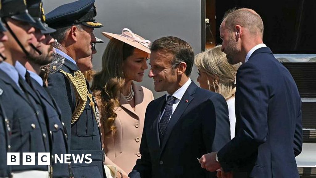 French president greeted by King Charles as state visit begins