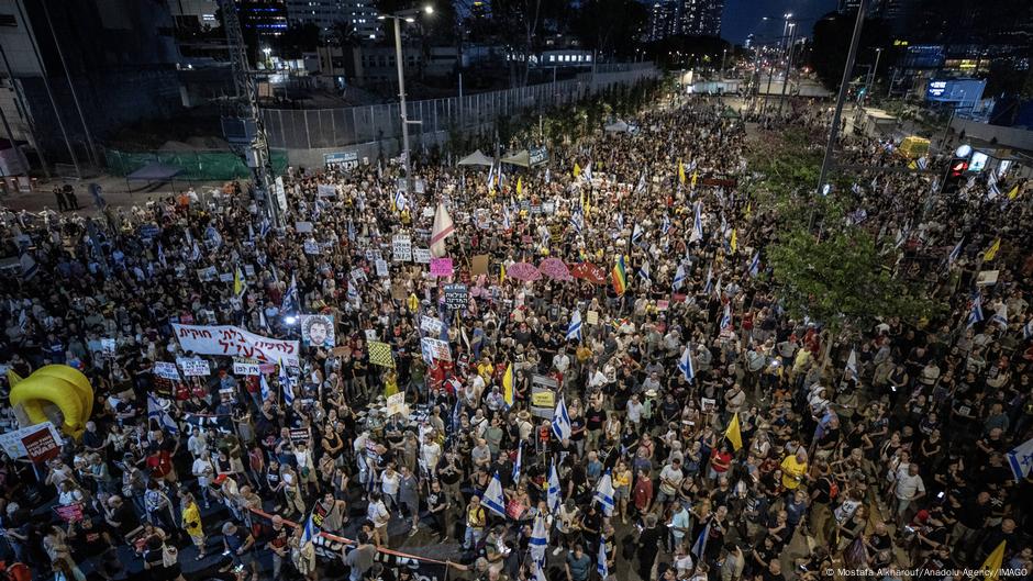 Hostage families voice mistrust in own government – DW – 07/20/2025