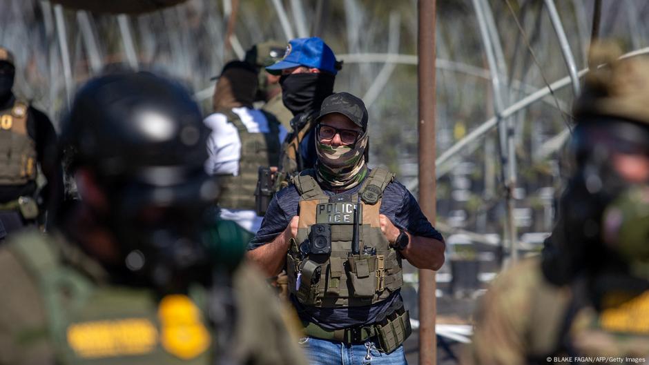 Worker reportedly dies after immigration raid on farm – DW – 07/12/2025