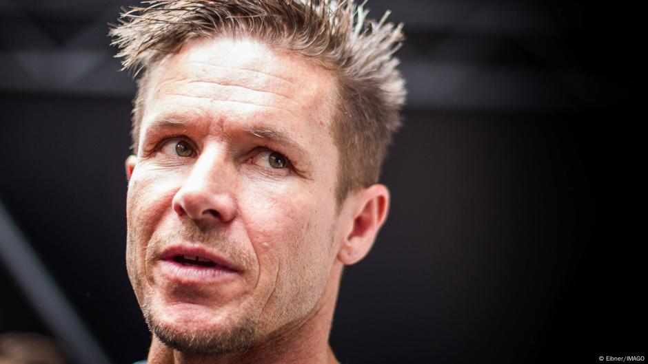 Extreme skydiver Baumgartner dies in paragliding accident – DW – 07/17/2025